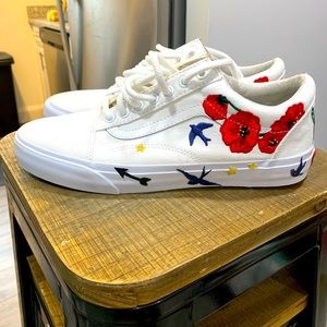(RARE) Vans Desert Embellish